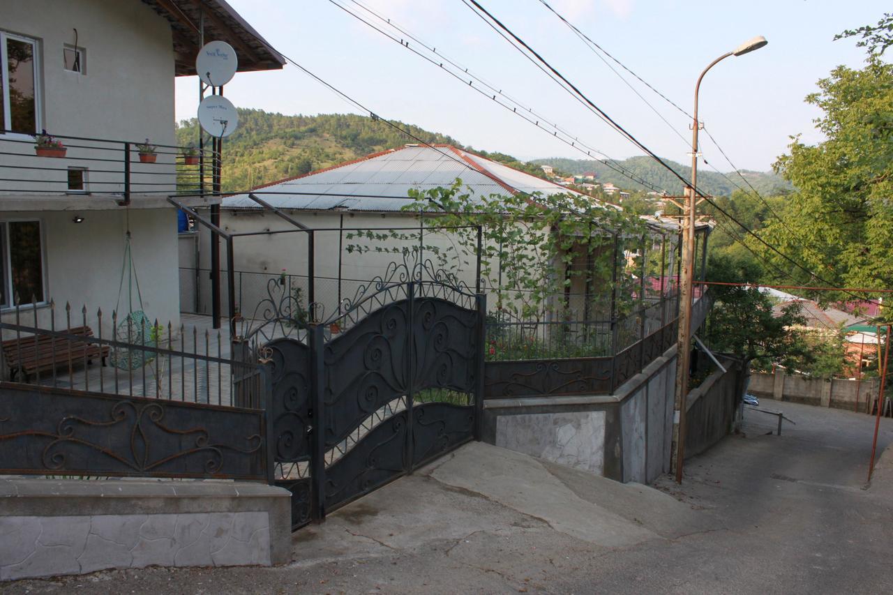 Makos Guest House Kutaissi Exterior foto