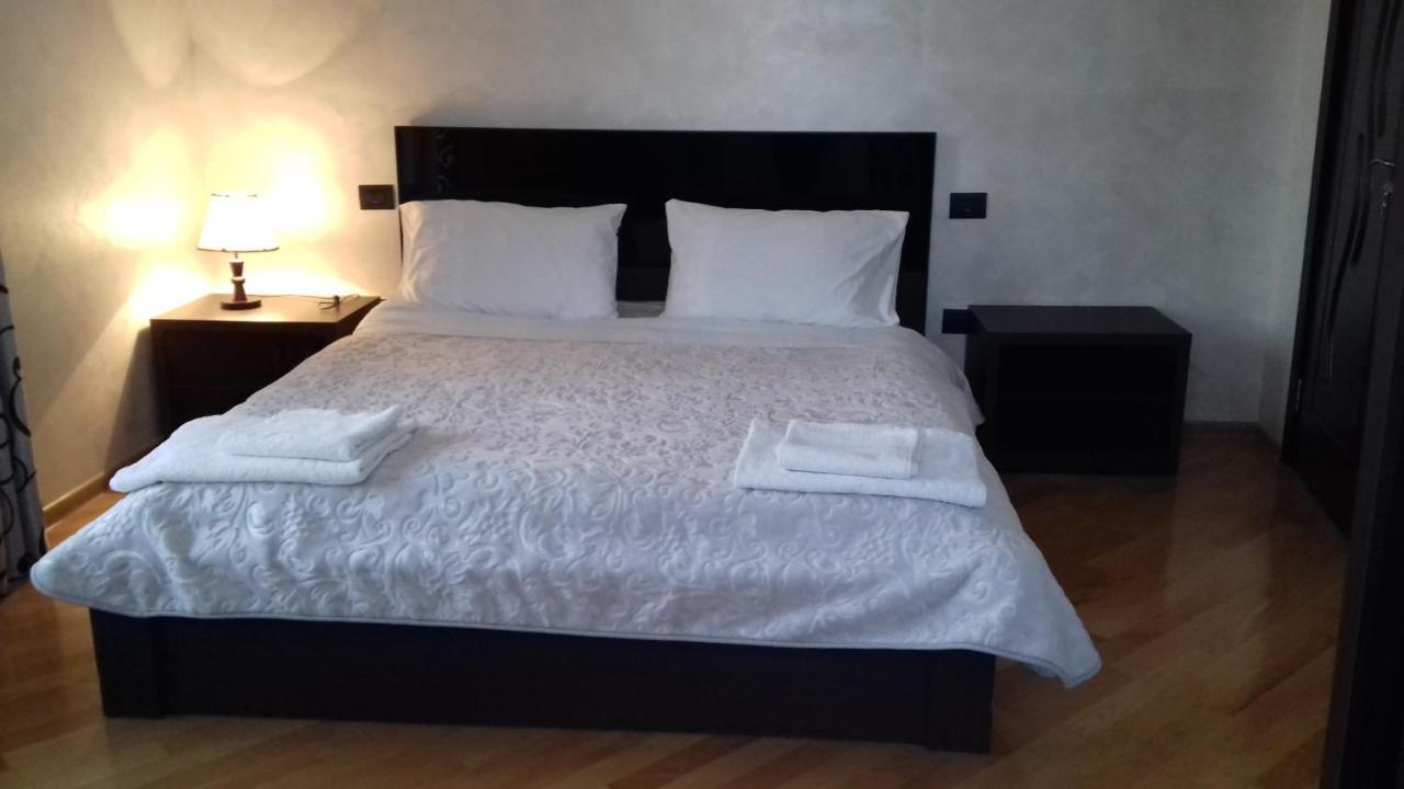 Makos Guest House Kutaissi Zimmer foto